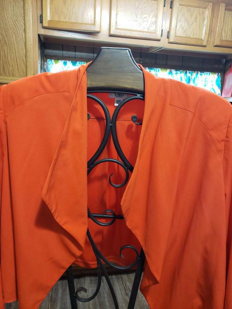 Women's Blazer CATO size 22/24W